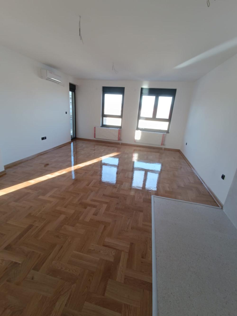 Slika 1 - Niš centar, Troiposoban stan na prodaju, 75m2, 168.750€